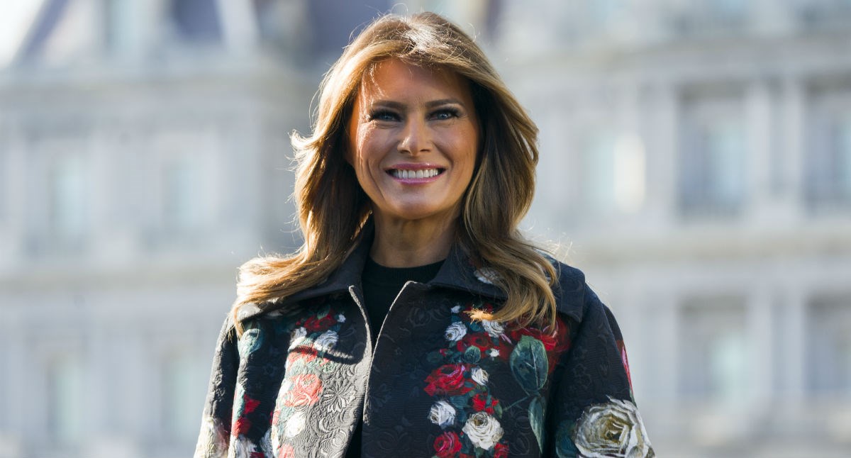 Melania Trump božićno drvce za Bijelu kuću preuzela u kaputu od 16 tisuća kuna