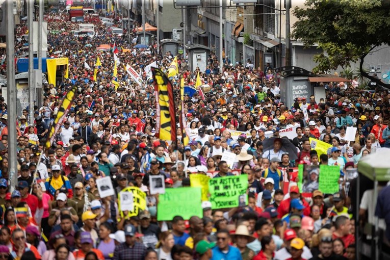 Vrhovni sud dozvolio Trumpu da deportira stotine tisuća Venezuelaca