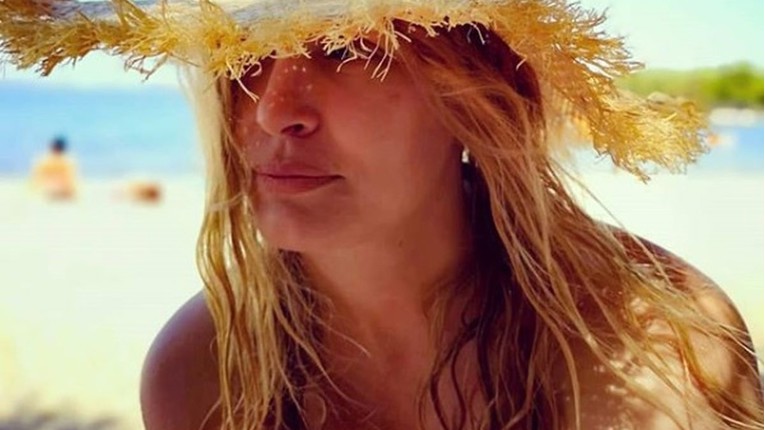 Nevena Rendeli pozirala u badiću: "Nisam twiggy, još uvijek sam biggy"
