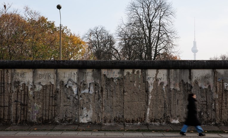 Više od pola milijuna ljudi obilježilo 35 godina od pada Berlinskog zida