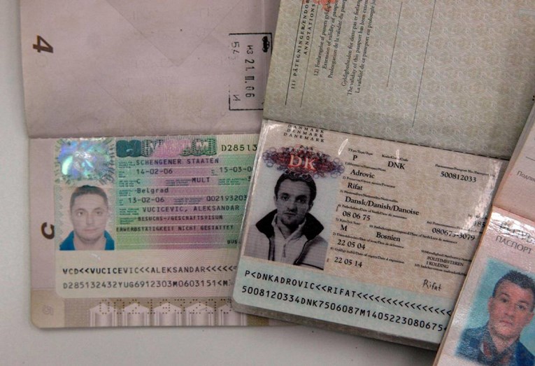 U Srbiji uhićena skupina zbog krivotvorenja dokumenata, među njima i policajci