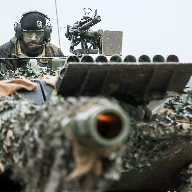 Kako se Europa bez Amerike može obraniti od Rusije?