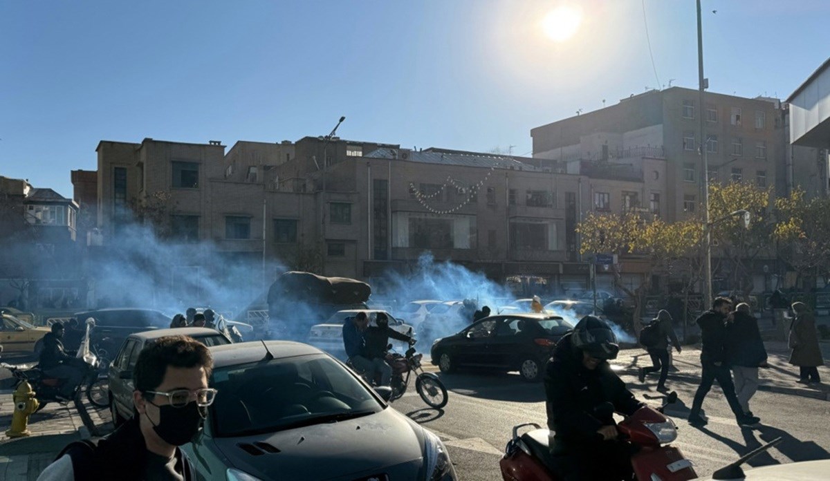 VIDEO Eskalirali prosvjedi u Iranu. Gore ulice, ima i mrtvih