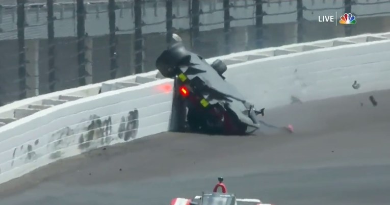 VIDEO Strašna nesreća na Indyju 500. Samo srećom nitko nije stradao