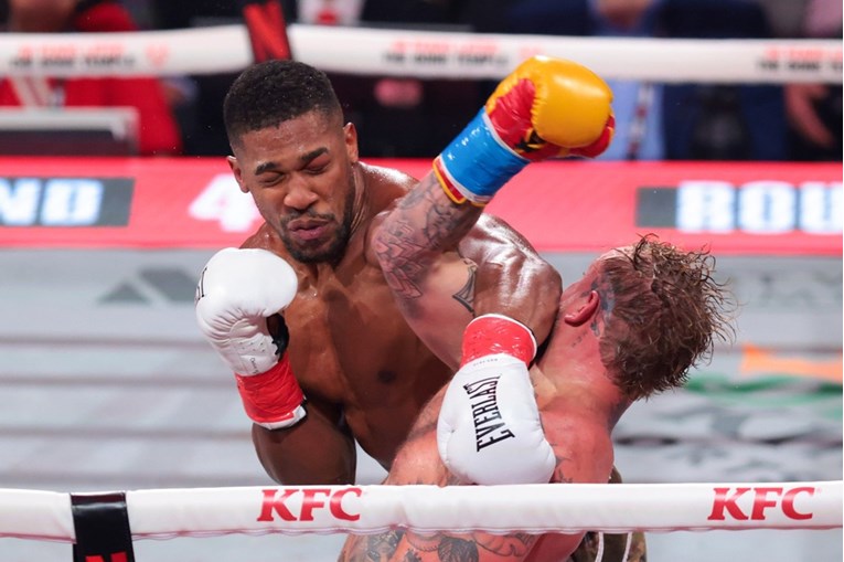 VIDEO Joshua nokautirao Paula