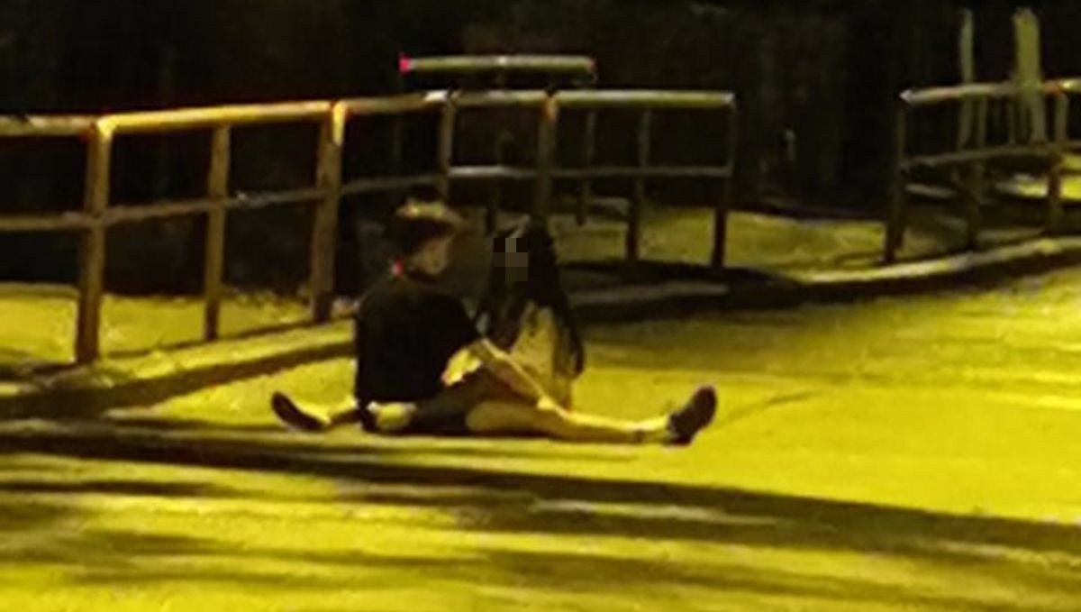 Splitski par razmjenjivao nježnosti na cesti pa imao bliski susret s policijom