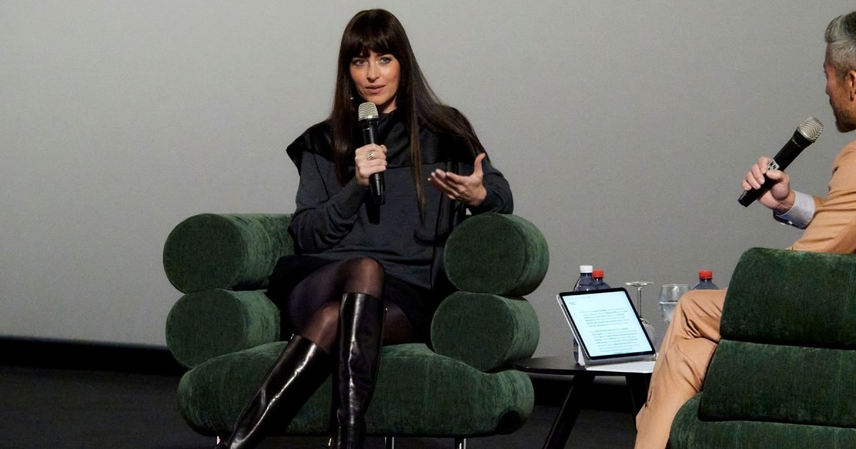 "Bolesne su": Internet je opsjednut čizmama Dakote Johnson