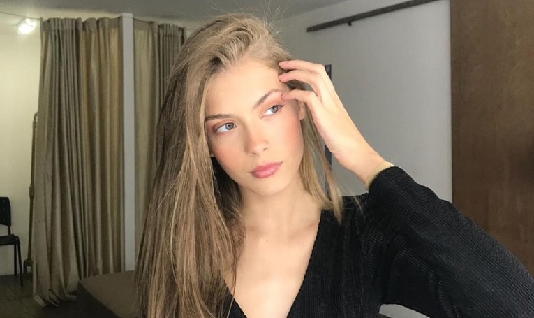 Napustila pravničku karijeru i sad zarađuje objavljivanjem seksi fotki