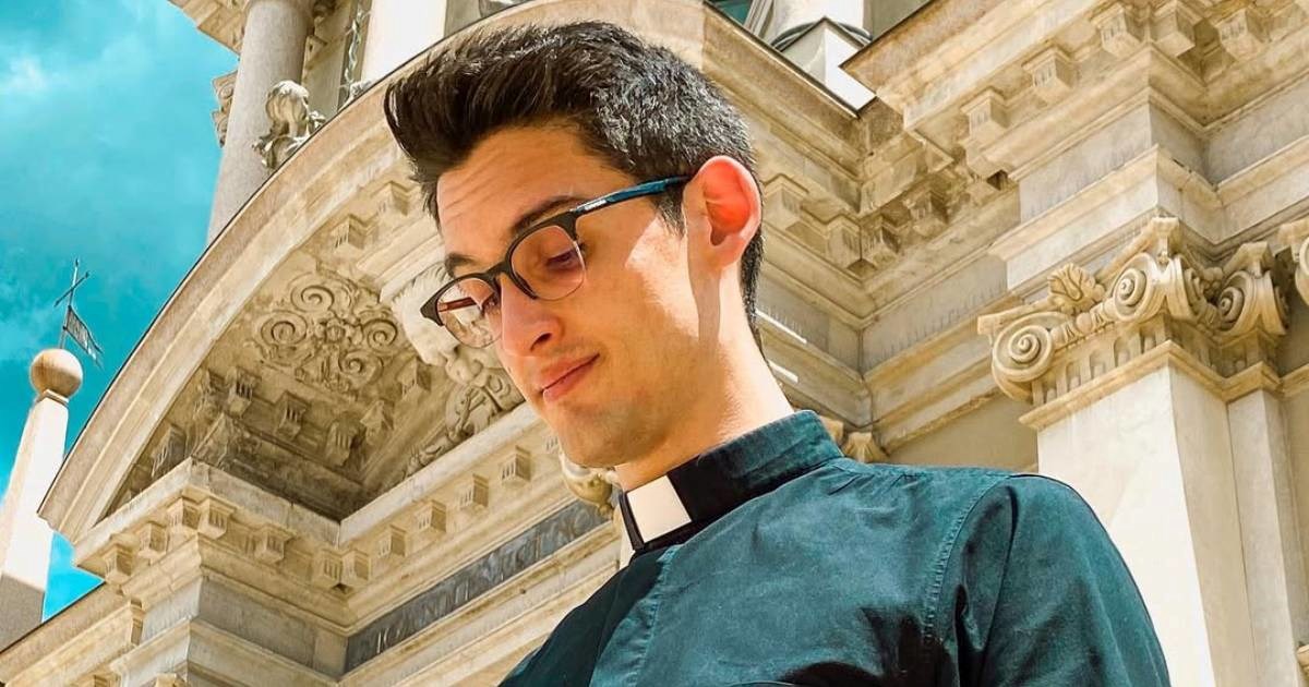 "Zgodni svećenik" šokirao tisuće pratitelja objavom, pišu mu: Vodiš nas na krivi put