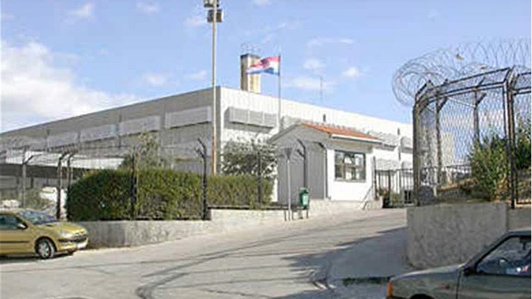 Žena zatvorskog čuvara u Splitu zaražena koronavirusom, premješteni neki pritvorenici
