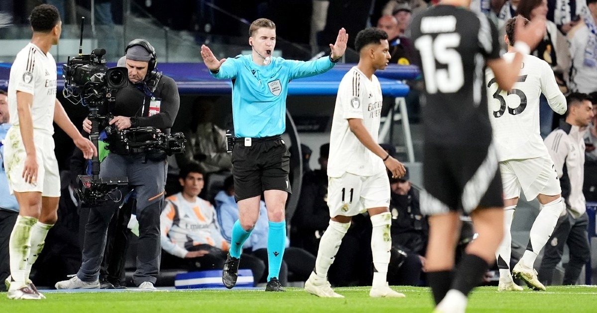 VIDEO Realu je suđen penal protiv Arsenala. Slijedila je VAR provjera od 6 minuta