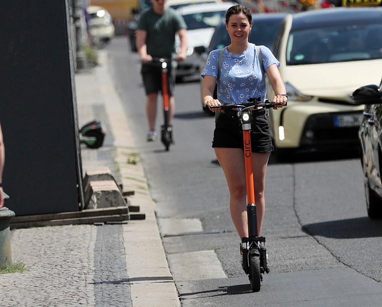 Milano privremeno zabranio električne romobile