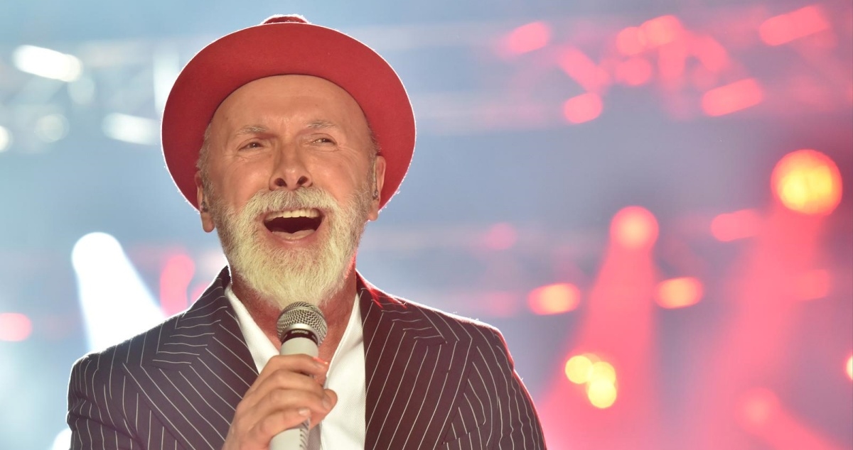Dino Merlin zakazao četiri koncerta za redom u Beogradu. Dio Srba je bijesan