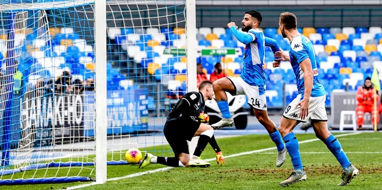 Insigne s dva penala odveo Napoli u četvrtfinale Kupa