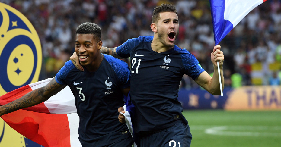 VIDEO Francuski reprezentativac podigao spomenik koji ga prikazuje kao majmuna