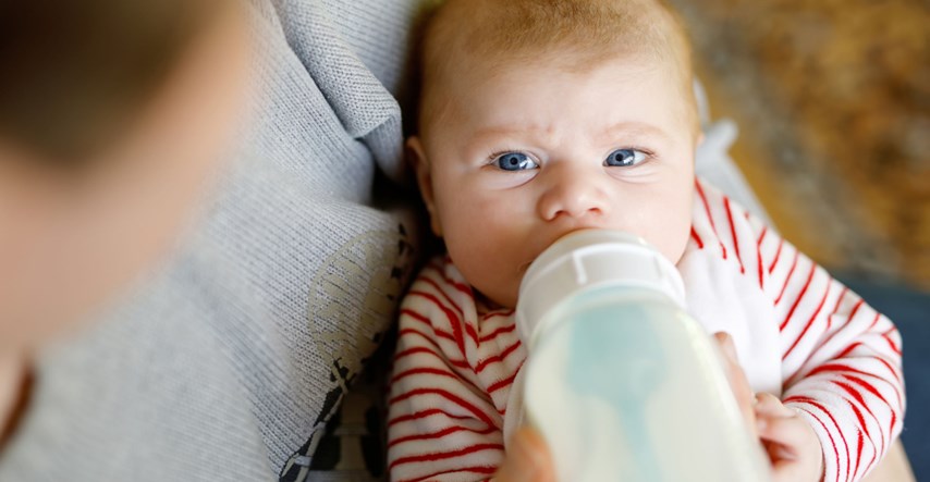 Davanje novorođenčadi fekalija u mlijeku može smanjiti rizik od astme, tvrdi studija