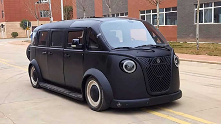 Hoće li ih Volkswagen tužiti: Pogledajte kineski model monovolumena