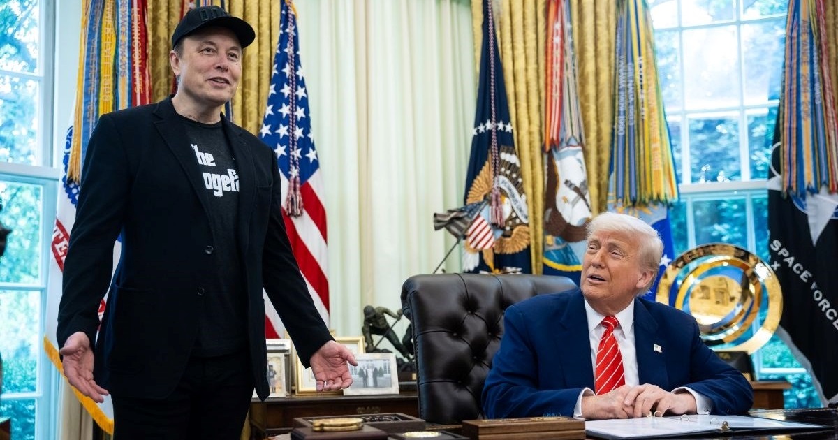 Politico: Bijela kuća je dogovorila telefonski razgovor Trumpa i Muska