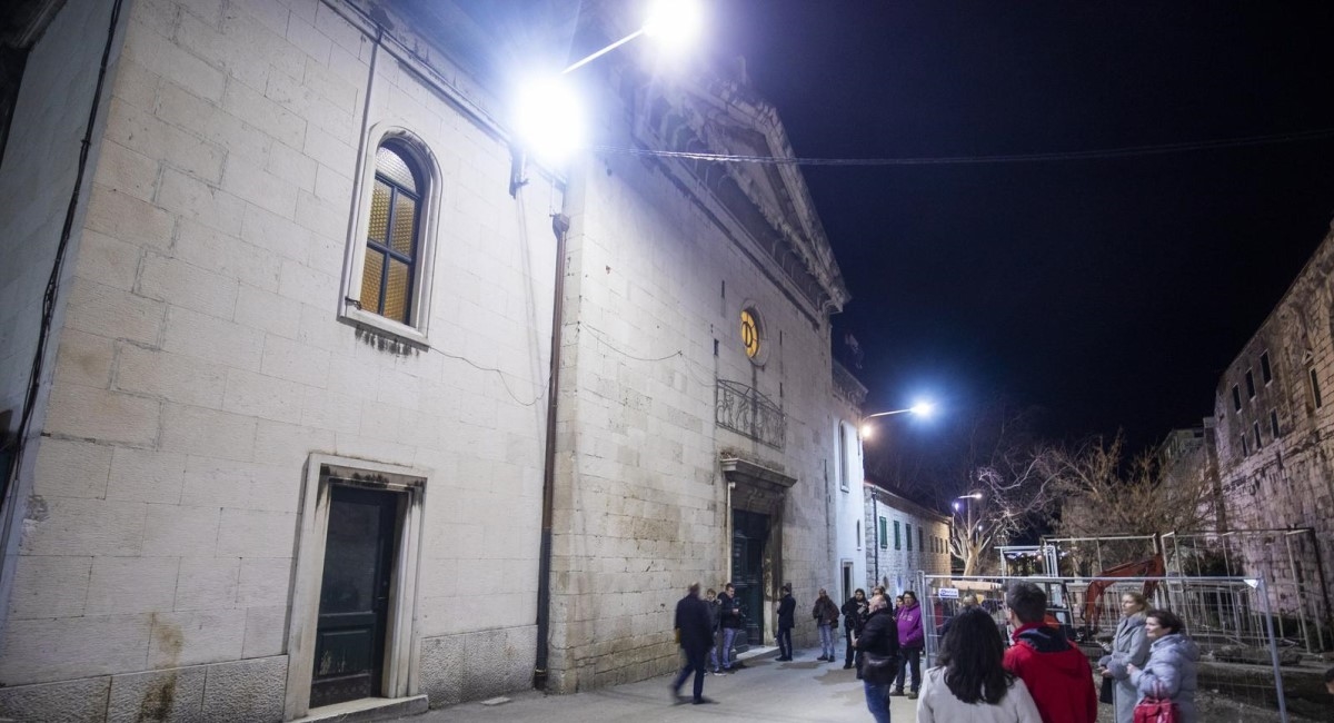 Oštetio kip Isusa i izazvao požar u crkvi u centru Splita. Uhićen je