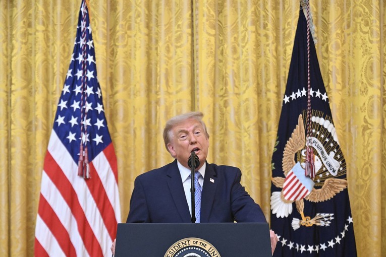 Trump se poziva na zakon iz 1930. i uvodi carine od 50% na kanadske proizvode