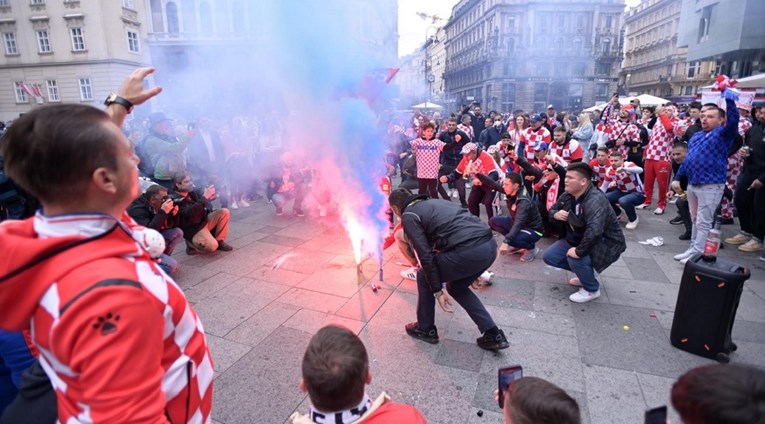 Bečani ogorčeni hrvatskim navijačima: Napravili su kaos, a centar grada je smetlište