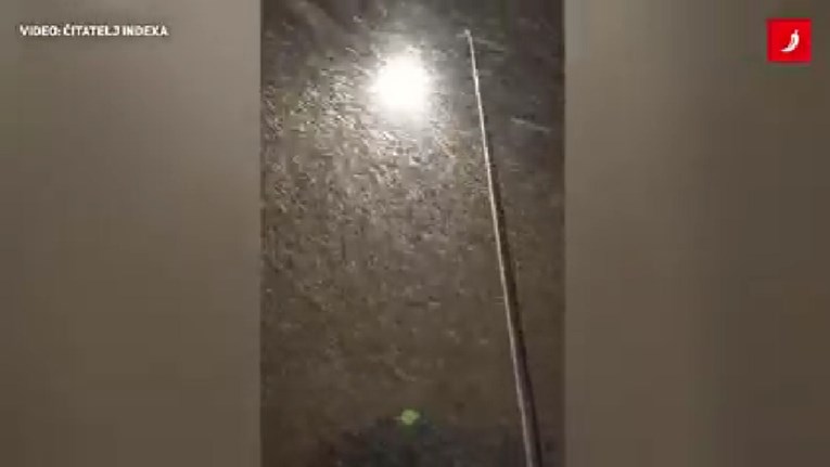 VIDEO U Zagrebu pao snijeg