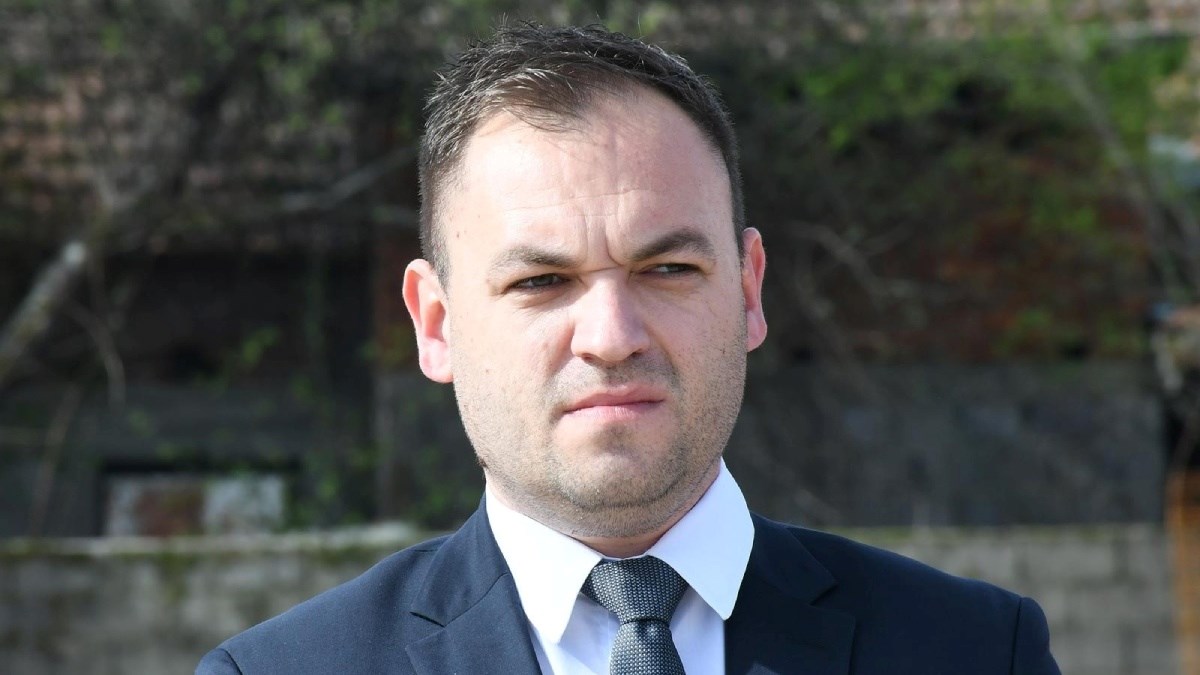 "Ostat ćete bez pomoći ako ne glasate za njega". Socijalnoj radnici prijeti zatvor