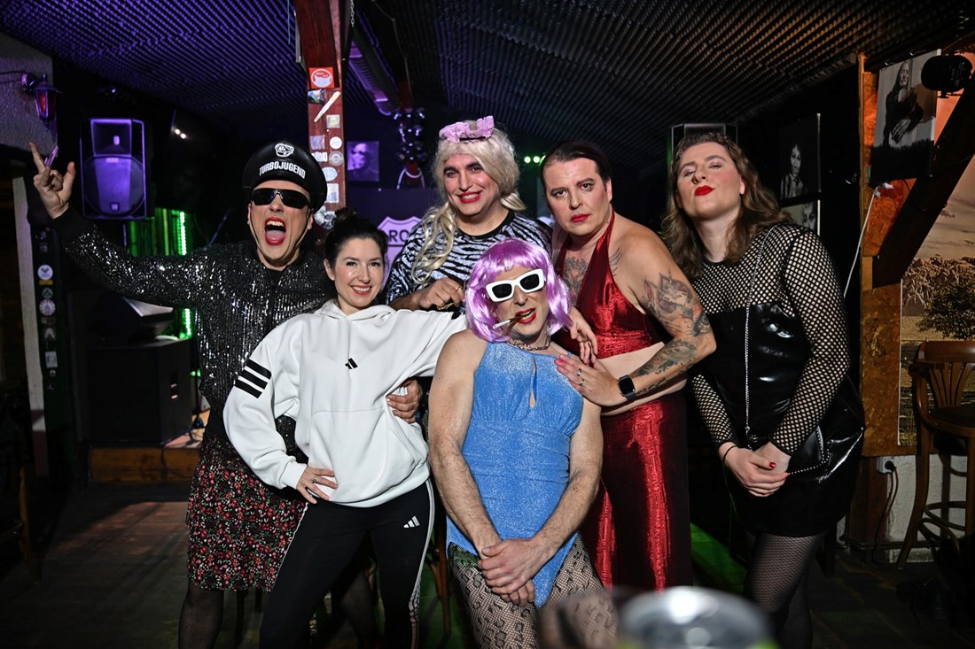 Brkovi uoči nastupa u Dubaiju izbacili singl "Moj prijatelj je postao žena"