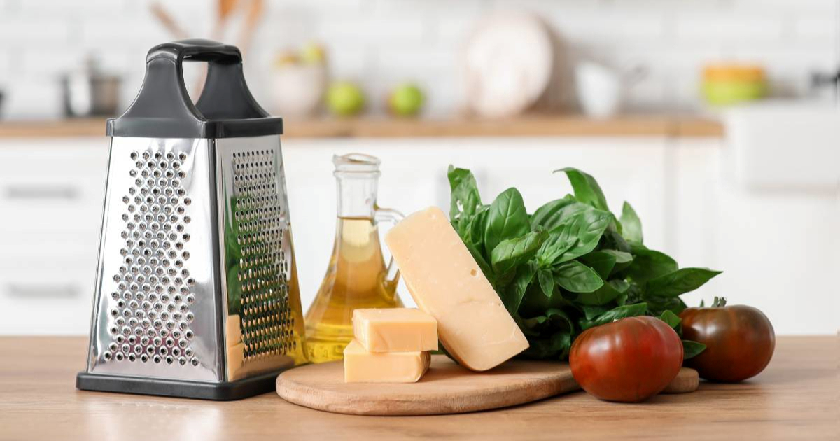 Kuhar otkrio čemu služi četvrta strana ribeža - ona koju rijetko koristimo