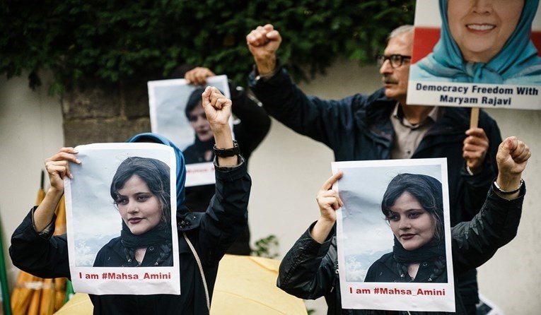 Aktivisti: Iran masovno uhićuje istaknute ličnosti i rodbinu ubijenih u prosvjedima