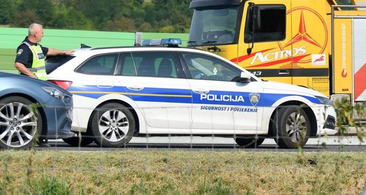 Hodočasnici po autocestama, osigurava ih policija. Stvaraju se kolone