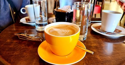 ANKETA Planirate li smanjiti ispijanje kave po kafićima?
