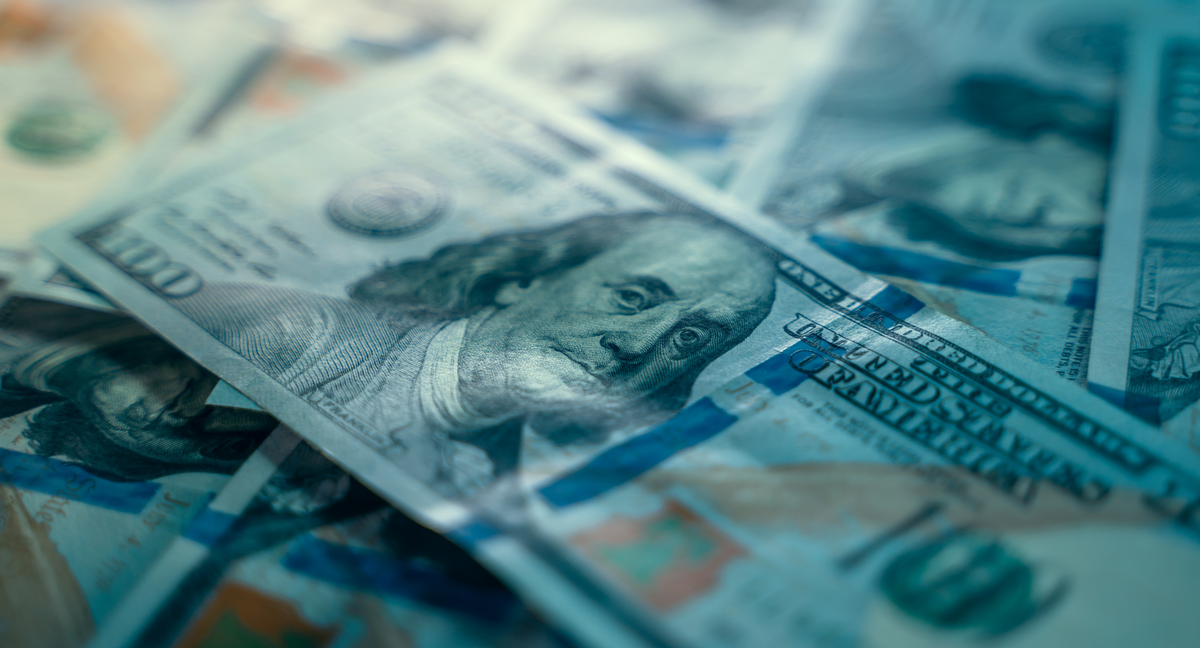 Dolar oštro pao, ponajviše prema jenu