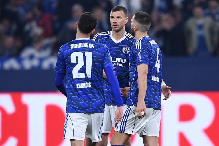 VIDEO Džeko ponovno zabio za pobjedu Schalkea i ostanak na prvom mjestu 2. Bundeslige