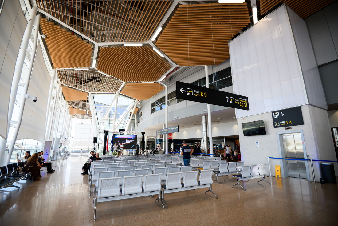 Prošlog ljeta zadarski aerodrom bio viralan jer je izgledao preloše. Pogledajte ga sad