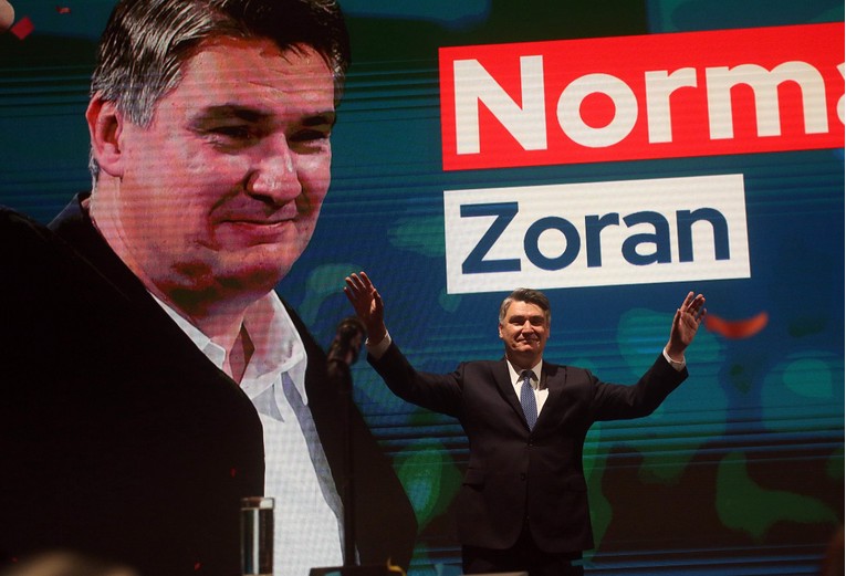 Pobjednik Milanović se već probudio, javio se na Fejsu