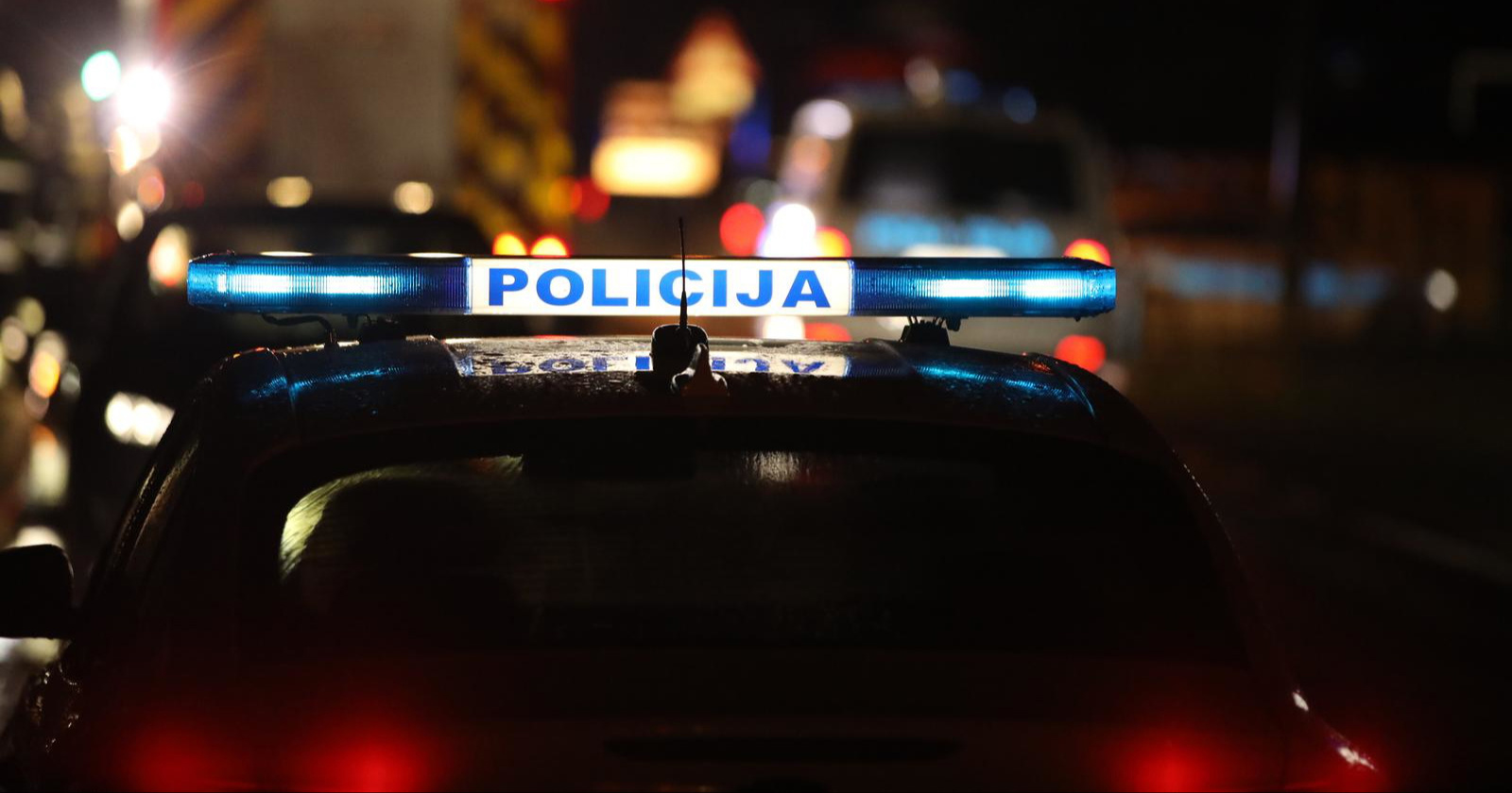 Belgijanac gol hodao cestom pa napao policajca u Zadru