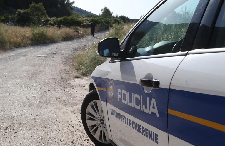 Mrtva žena pronađena kod groblja u Kaštelima, policija objavila nove detalje