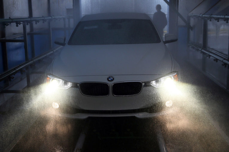 U Rusiji se prodaju "novi BMW-i", cijene su sulude. BMW s njima ne želi imati veze