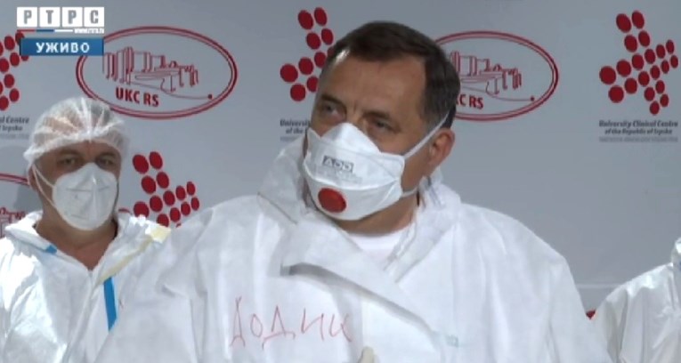 Dodik na kraju kampanje obišao teško zaražene u Banjoj Luci, snimala ga televizija