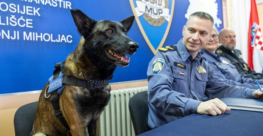 Policijski pas Don nakon dobro obavljenog zadatka ponosno pozirao pred novinarima