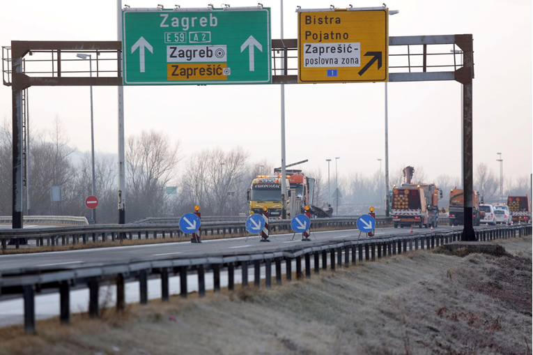 HAK: Zbog prometne nesreće kolona i vožnja jednim trakom na A2