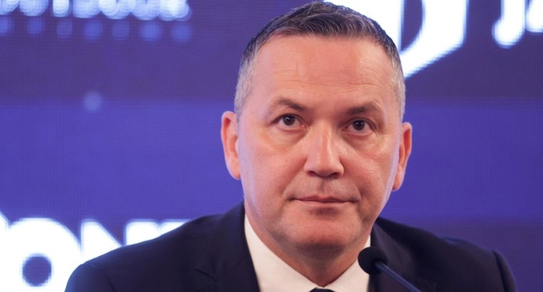 Kustić: Krećemo u izgradnju reprezentativnog kampa. Dosta je bilo fotografiranja