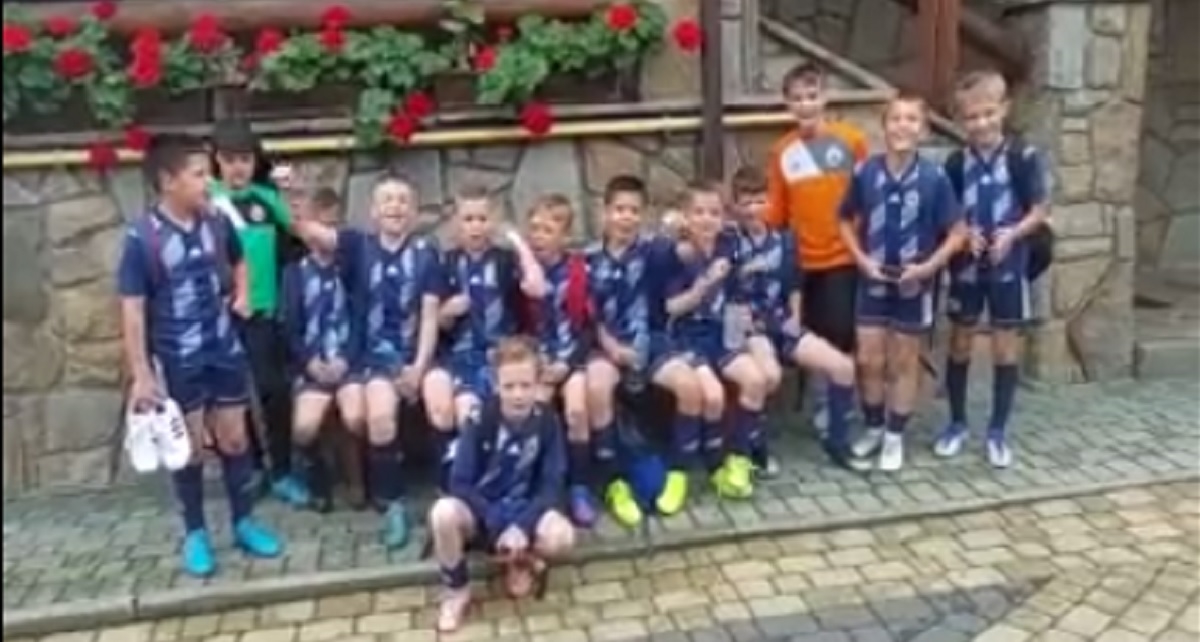 VIDEO Mali Lokosi pobijedili Barcelonu pa pjevali "Dajte Barcu da se igramo!"