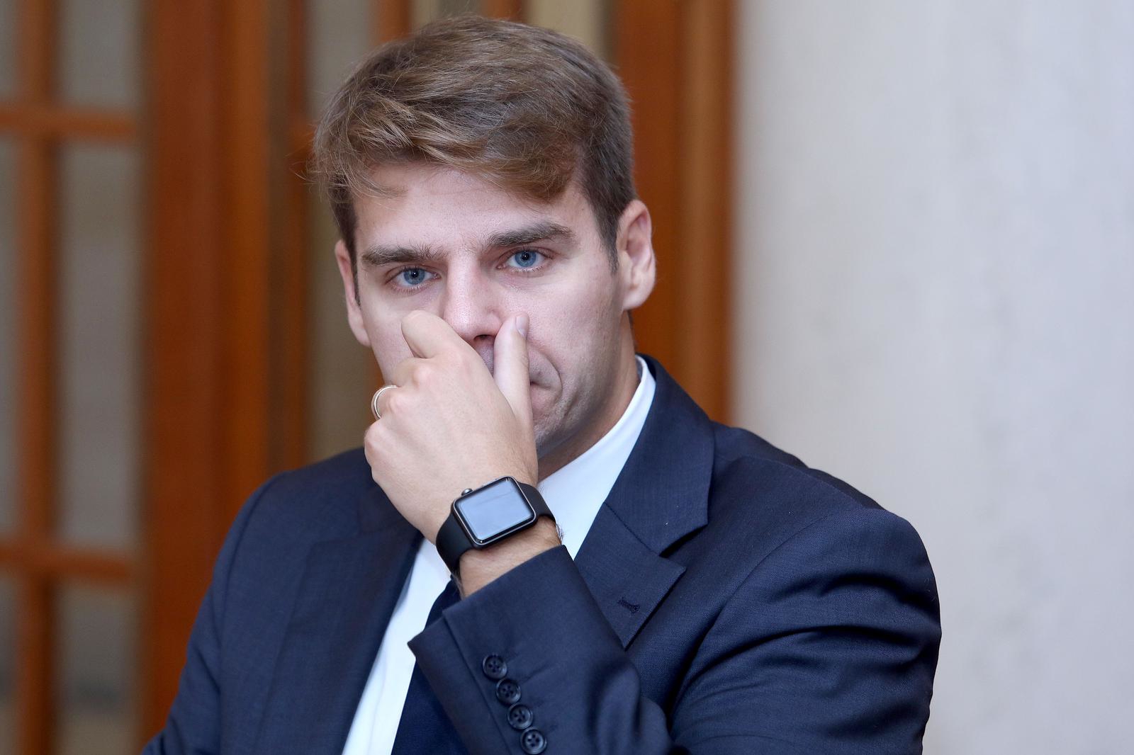 Profesor s Ekonomije kojeg je prijavila studentica pušten na slobodu. Što sad radi?