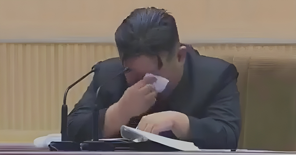 VIDEO Kim Jong-un rasplakao se obraćajući se ženama: "Rađajte više djece, molim vas"