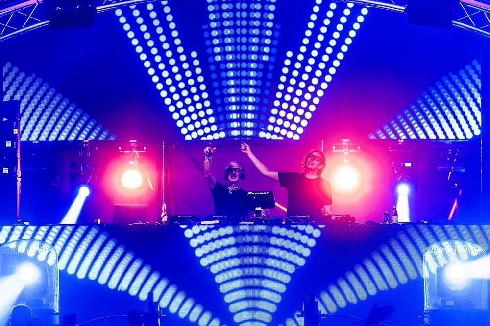 Prvi dan LMF festivala privukao tisuće posjetitelja iz cijeloga svijeta