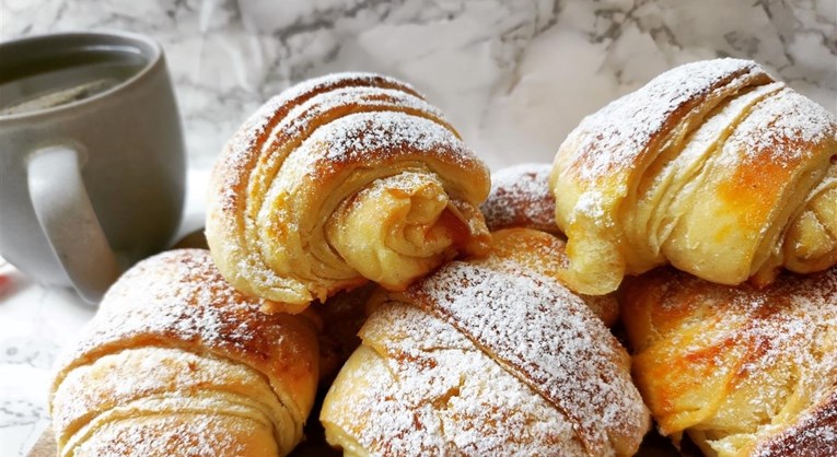 Domaći kroasani za doručak? To nitko ne može odbiti, ovdje je recept u 4 koraka