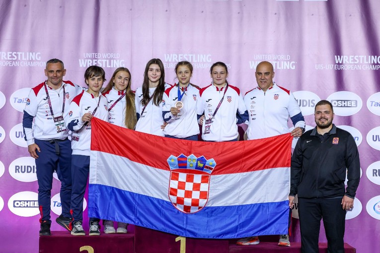 Lara Blažeković (16) osvojila broncu na Europskom prvenstvu u hrvanju