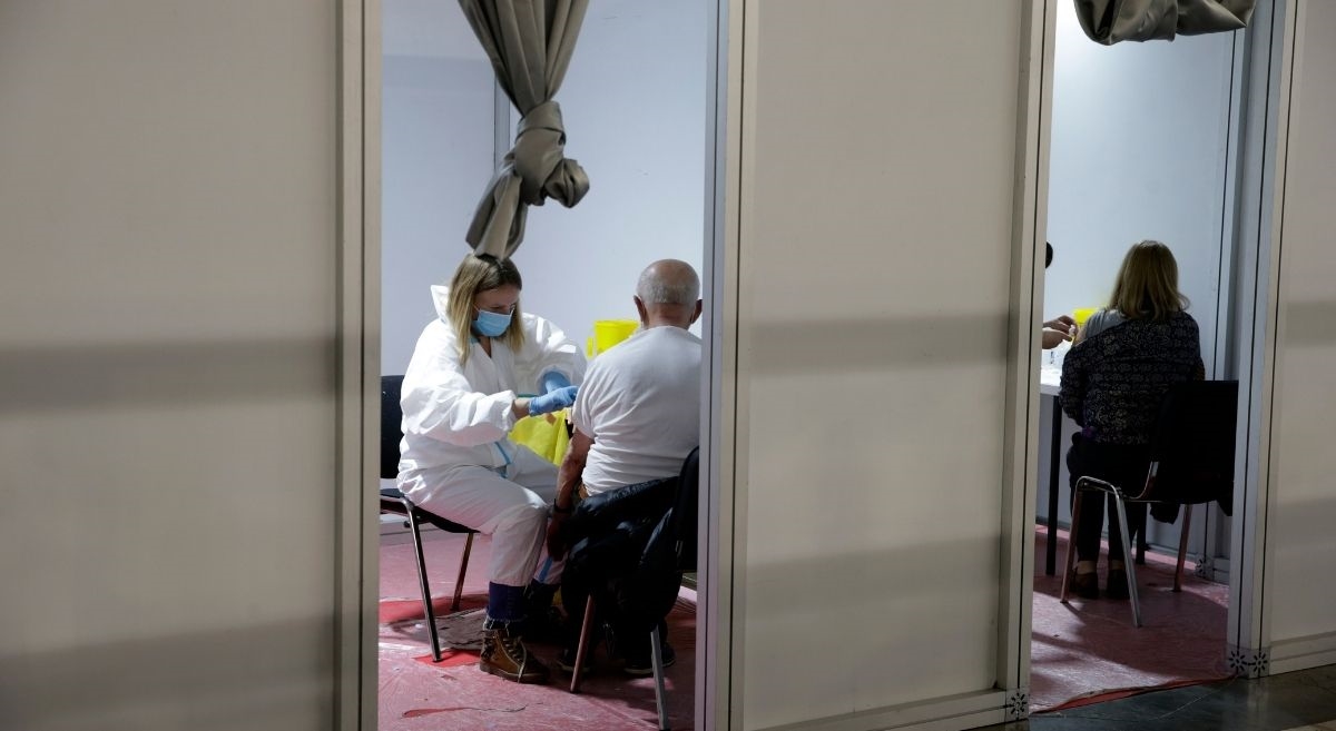 Srbiji ostalo cjepiva. Svi prijavljeni su se cijepili, neki ne žele. "To je apsurd"